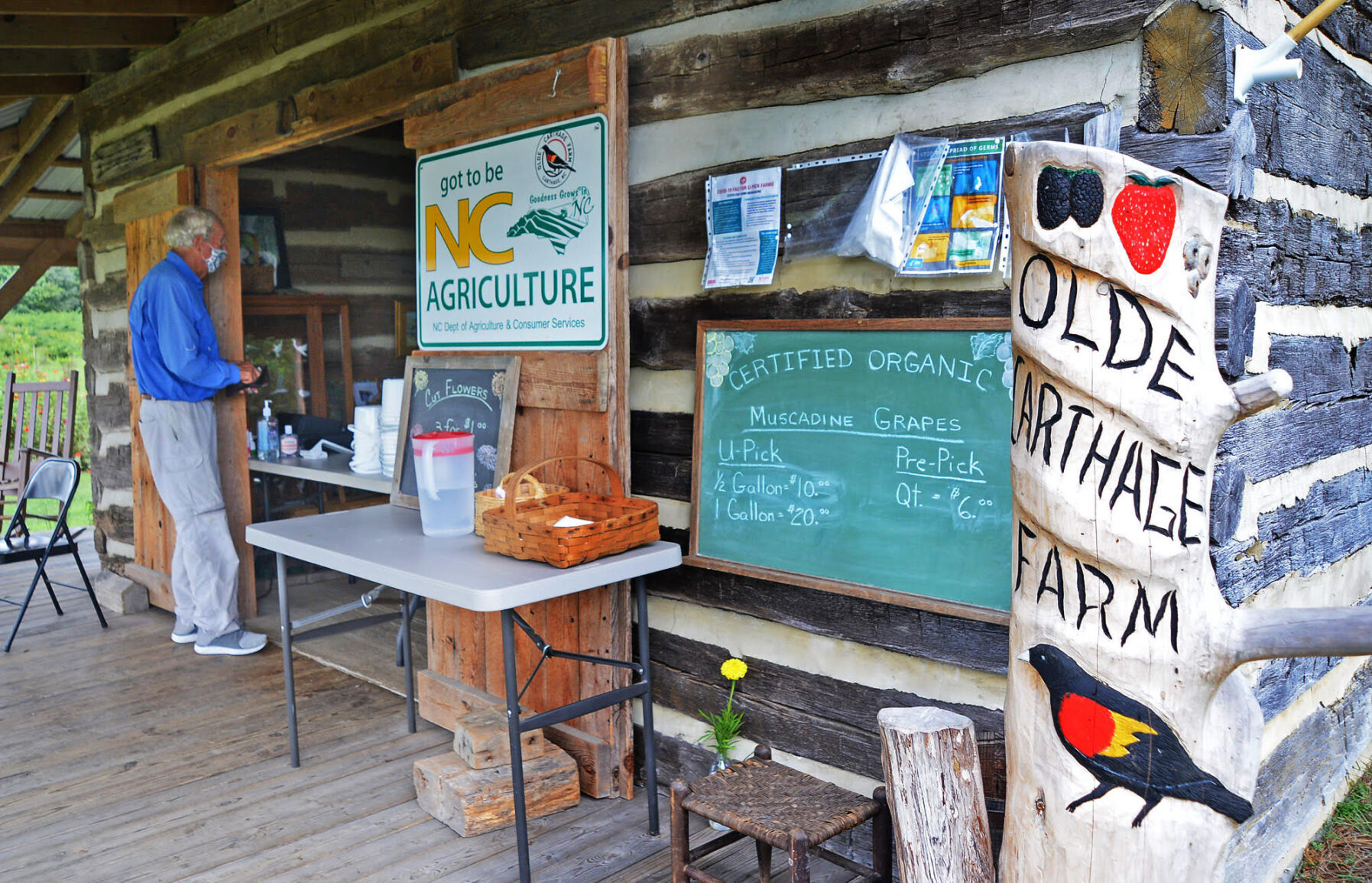 Olde Carthage Farm stand